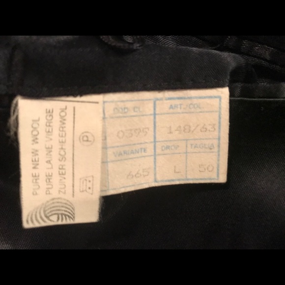 Bloomingdales finest Italian wool coat. Navy. Men - Picture 7 of 14